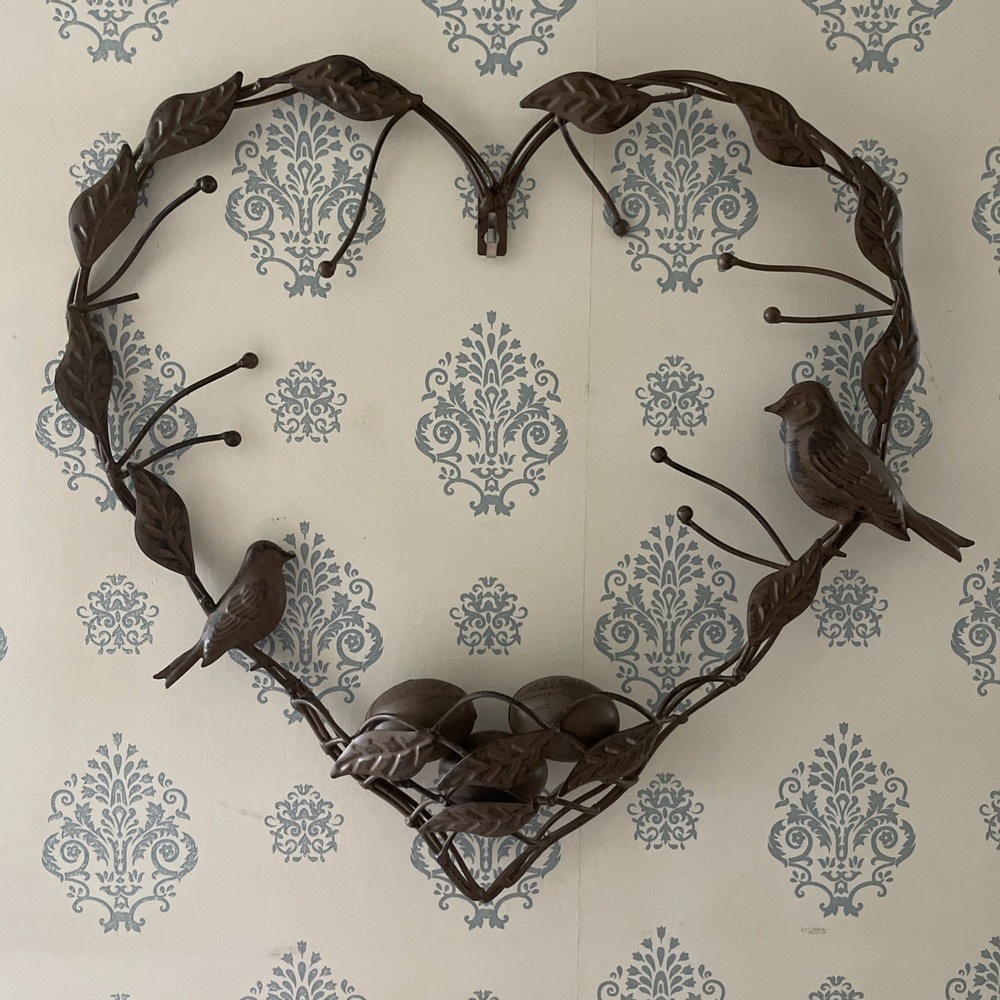 Heart‎ Wreath Metal Vine with Leaves Two Bird Three Eggs